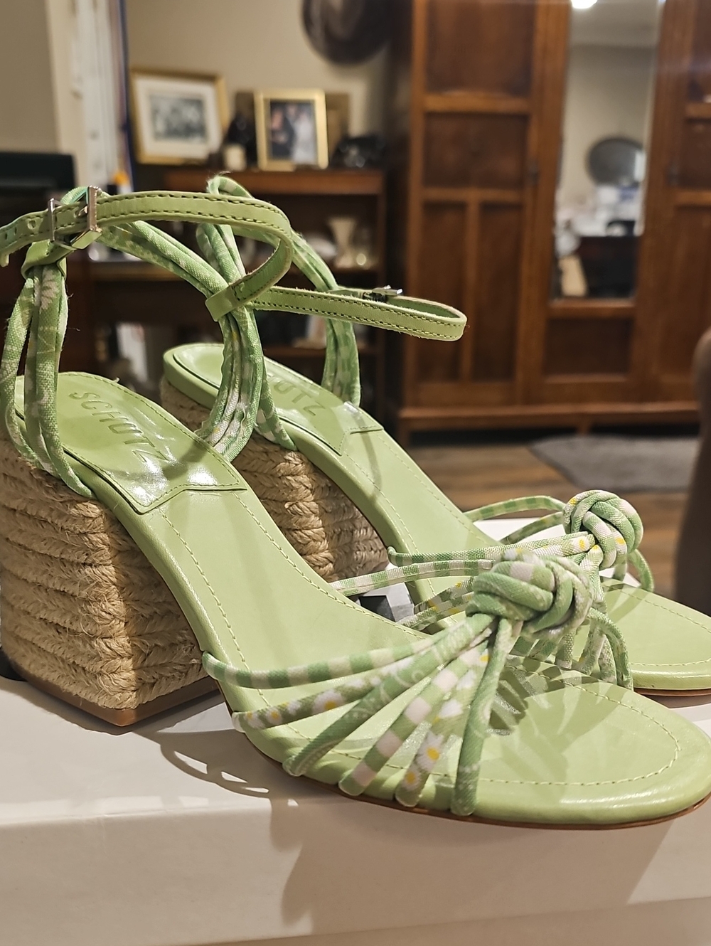 NEW in Box!! SCHUTZ Women's Darah Platform Heeled Sandal